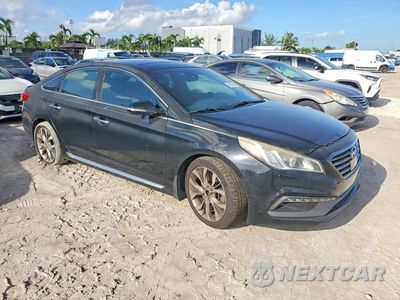 Czwarte zdjęcie samochodu z boku: 2015 HYUNDAI SONATA LIMITED 2.0T VIN:5NPE34AB2FH258973 - miniatura