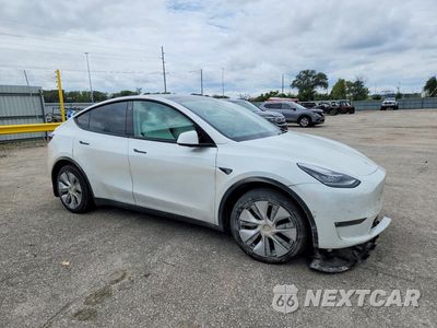 Czwarte zdjęcie samochodu z boku: 2021 TESLA MODEL Y VIN:5YJYGDEE7MF245816 - miniatura