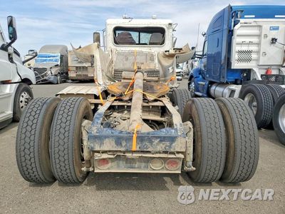 Zdjęcie 6 z 12 samochodu: 2012 PETERBILT 384 SEMI TRUCK VIN:1XPVDP9X5CD165475 - miniatura