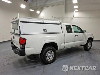 Trzecie zdjęcie samochodu z tyłu: 2021 TOYOTA TACOMA SR VIN:3TYRX5GNXMT023956 - miniatura