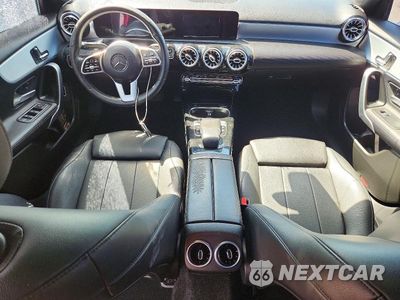 Zdjęcie 8 z 13 samochodu: 2019 MERCEDES-BENZ A 220 VIN:WDD3G4EB6KW030653 - miniatura