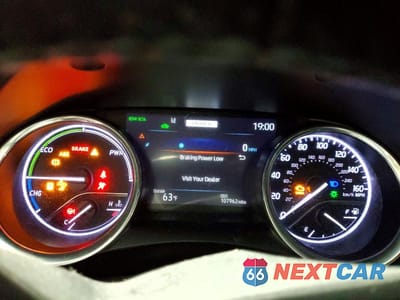 Zdjęcie 9 z 12 samochodu: 2019 TOYOTA CAMRY HYBRID XLE VIN:4T1B21HK1KU513862 - miniatura