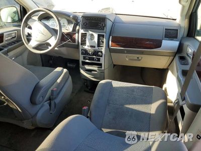Zdjęcie 8 z 13 samochodu: 2010 CHRYSLER TOWN & COUNTRY TOURING VIN:2A4RR5D19AR108972 - miniatura
