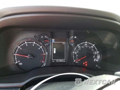 Zdjęcie 9 z 12 samochodu: 2021 TOYOTA 4RUNNER SR5 VIN:JTEEU5JR3M5236196 - miniatura