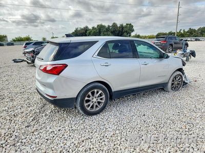 Trzecie zdjęcie samochodu z tyłu: 2020 CHEVROLET EQUINOX LT VIN:3GNAXUEV8LS535805 - miniatura