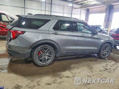 Trzecie zdjęcie samochodu z tyłu: 2025 FORD EXPLORER ST VIN:1FMWK8GC8SGB69000 - miniatura