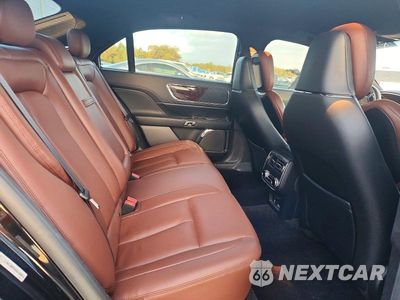 Zdjęcie 10 z 12 samochodu: 2017 LINCOLN CONTINENTAL RESERVE VIN:1LN6L9RP8H5626816 - miniatura