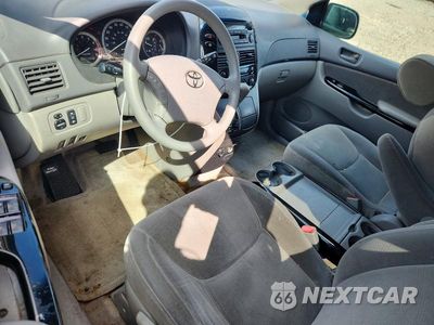 Zdjęcie 8 z 13 samochodu: 2005 TOYOTA SIENNA LE 8 PASSENGER VIN:5TDZA23C55S359855 - miniatura