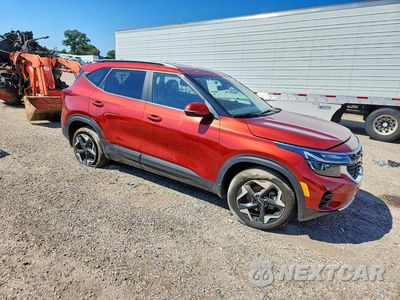 Czwarte zdjęcie samochodu z boku: 2025 KIA SELTOS S VIN:KNDEU2AA7S7824200 - miniatura