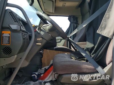 Zdjęcie 7 z 14 samochodu: 2021 VOLVO VNL SEMI TRUCK VIN:4V4NC9EH3MN283474 - miniatura