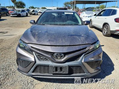 Piąte zdjęcie samochodu w środku: 2023 TOYOTA CAMRY SE VIN:4T1G11AK4PU751554 - miniatura