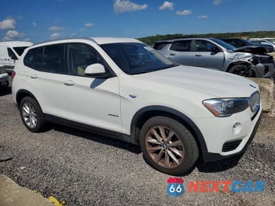 Czwarte zdjęcie samochodu z boku: 2016 BMW X3 XDRIVE28I VIN:5UXWX9C5XG0D92692 - miniatura