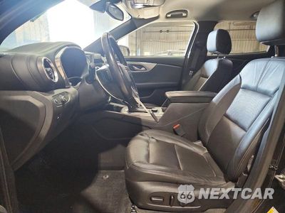 Zdjęcie 7 z 14 samochodu: 2020 CHEVROLET BLAZER 3LT VIN:3GNKBJRS0LS644910 - miniatura