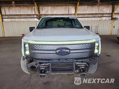 Piąte zdjęcie samochodu w środku: 2023 FORD F150 LIGHTNING PRO VIN:1FT6W1EV2PWG56663 - miniatura