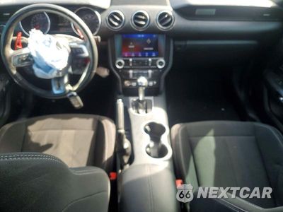 Zdjęcie 8 z 13 samochodu: 2021 FORD MUSTANG VIN:1FA6P8TH5M5147015 - miniatura