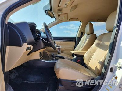 Zdjęcie 7 z 13 samochodu: 2018 MITSUBISHI OUTLANDER SE VIN:JA4AD3A37JZ046144 - miniatura