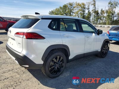 Trzecie zdjęcie samochodu z tyłu: 2022 TOYOTA COROLLA CROSS L VIN:7MUAAABG2NV002926 - miniatura