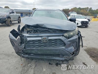 Piąte zdjęcie samochodu w środku: 2019 TOYOTA RAV4 LE VIN:2T3F1RFV9KC002330 - miniatura