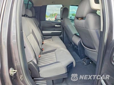 Zdjęcie 10 z 12 samochodu: 2018 TOYOTA TUNDRA SR5 VIN:5TFUM5F17JX079078 - miniatura