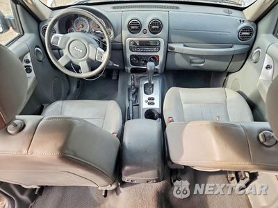 Zdjęcie 8 z 14 samochodu: 2006 JEEP LIBERTY LIMITED VIN:1J4GL58K36W162293 - miniatura