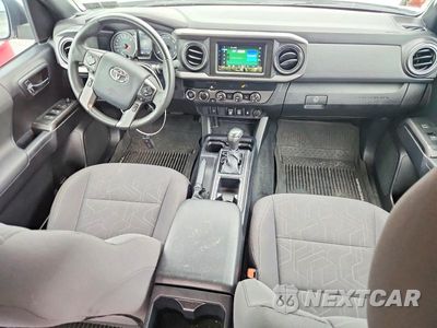 Zdjęcie 8 z 12 samochodu: 2019 TOYOTA TACOMA TRD OFF-ROAD VIN:3TMCZ5AN6KM282607 - miniatura