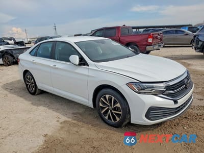 Czwarte zdjęcie samochodu z boku: 2024 VOLKSWAGEN JETTA S VIN:3VW5M7BU0RM005709 - miniatura