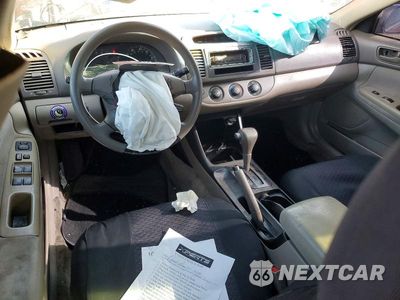 Zdjęcie 8 z 12 samochodu: 2002 TOYOTA CAMRY LE VIN:4T1BE32K92U091190 - miniatura