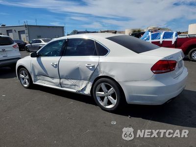 Drugie zdjęcie samochodu z przodu: 2015 VOLKSWAGEN PASSAT SE VIN:1VWBT7A35FC063603 - miniatura