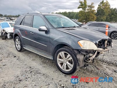 Czwarte zdjęcie samochodu z boku: 2010 MERCEDES-BENZ ML 350 4MATIC VIN:4JGBB8GBXAA601612 - miniatura
