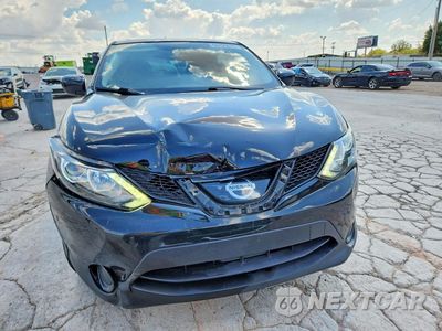 Piąte zdjęcie samochodu w środku: 2019 NISSAN ROGUE SPORT S VIN:JN1BJ1CP4KW232222 - miniatura