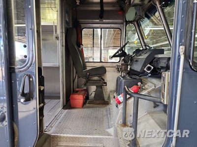Zdjęcie 10 z 12 samochodu: 2020 FREIGHTLINER MT45G CHASSIS DELIVERY TRUCK VIN:4UZAC2EA0LCMK2986 - miniatura