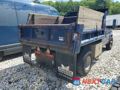 Trzecie zdjęcie samochodu z tyłu: 1998 CHEVROLET GMT-400 DUMP TRUCK VIN:1GBJK34R0WF046852 - miniatura