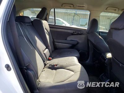 Zdjęcie 11 z 13 samochodu: 2020 TOYOTA HIGHLANDER HYBRID LE VIN:5TDBBRCH7LS500246 - miniatura