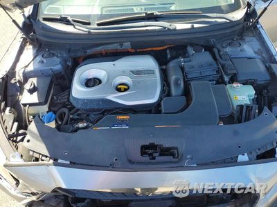 Zdjęcie 11 z 12 samochodu: 2016 HYUNDAI SONATA HYBRID SE VIN:KMHE24L17GA022847 - miniatura