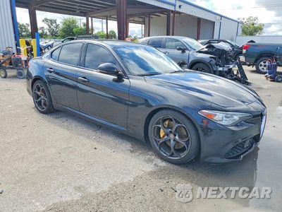 Czwarte zdjęcie samochodu z boku: 2018 ALFA ROMEO GIULIA TI VIN:ZARFAECN0J7565441 - miniatura