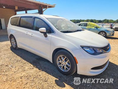 Czwarte zdjęcie samochodu z boku: 2020 CHRYSLER VOYAGER LXI VIN:2C4RC1DG2LR172570 - miniatura