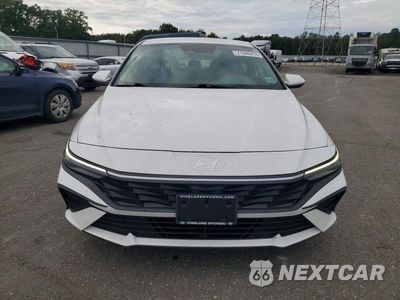 Piąte zdjęcie samochodu w środku: 2024 HYUNDAI ELANTRA SEL VIN:KMHLM4DG5RU676168 - miniatura