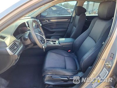 Zdjęcie 7 z 13 samochodu: 2019 HONDA ACCORD LX VIN:1HGCV1F18KA024419 - miniatura