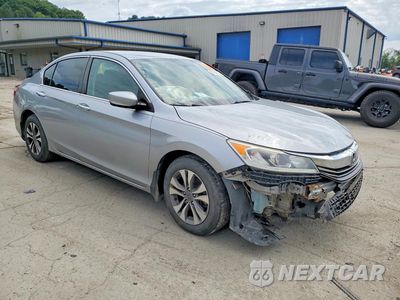 Czwarte zdjęcie samochodu z boku: 2017 HONDA ACCORD LX VIN:1HGCR2F35HA098630 - miniatura