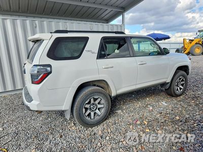 Trzecie zdjęcie samochodu z tyłu: 2022 TOYOTA 4RUNNER TRD OFF-ROAD VIN:JTEPU5JR3N6022314 - miniatura