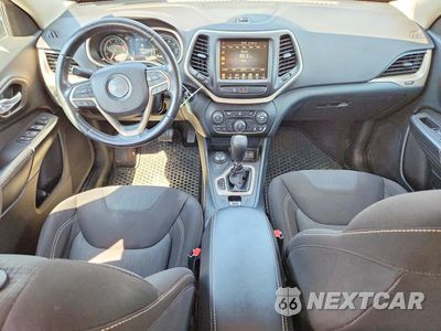 Zdjęcie 8 z 12 samochodu: 2016 JEEP CHEROKEE LATITUDE VIN:1C4PJMCB5GW261762 - miniatura