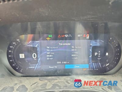 Zdjęcie 9 z 13 samochodu: 2026 VOLVO XC60 PLUS VIN:YV4M12RC4T1297163 - miniatura