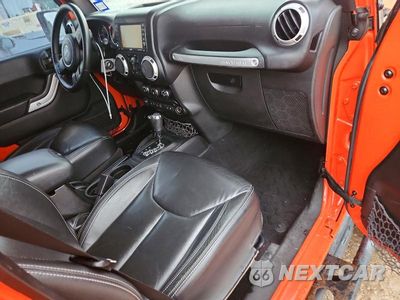 Zdjęcie 8 z 13 samochodu: 2015 JEEP WRANGLER UNLIMITED SAHARA VIN:1C4BJWEG7FL700197 - miniatura