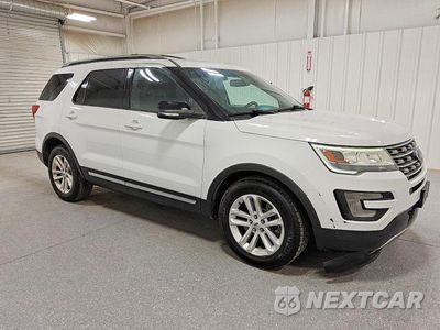 Czwarte zdjęcie samochodu z boku: 2016 FORD EXPLORER XLT VIN:1FM5K7D82GGC37272 - miniatura