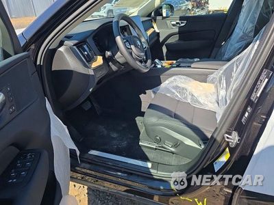 Zdjęcie 7 z 15 samochodu: 2026 VOLVO XC60 PLUS VIN:YV4M12RC0T1498803 - miniatura