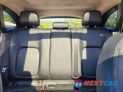 Zdjęcie 10 z 13 samochodu: 2019 JAGUAR F-PACE VIN:SADCS2FX4KA364933 - miniatura