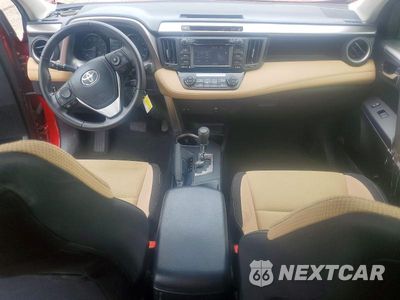 Zdjęcie 8 z 14 samochodu: 2017 TOYOTA RAV4 XLE VIN:JTMRFREV5HJ121174 - miniatura