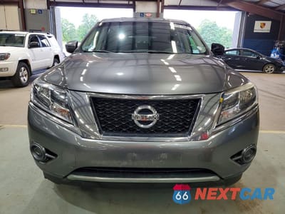 Piąte zdjęcie samochodu w środku: 2015 NISSAN PATHFINDER S VIN:5N1AR2MM5FC641960 - miniatura