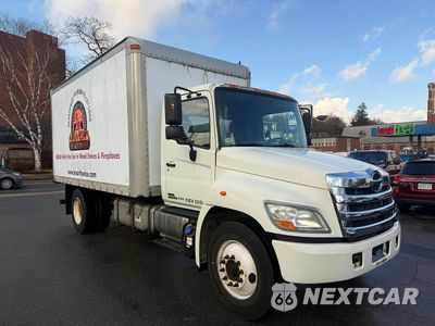 2013 HINO 258/268 5PVNE8JT8D4S55122 - główne zdjęcie licytacji z USA - miniatura