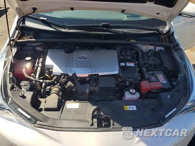 Zdjęcie 11 z 12 samochodu: 2017 TOYOTA PRIUS FOUR VIN:JTDKARFU9H3038633 - miniatura